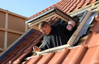 Pose de fenêtres de toit Velux à Beugnon